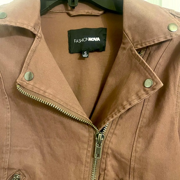 Moto Jacket 🧥 - Picture 6 of 8